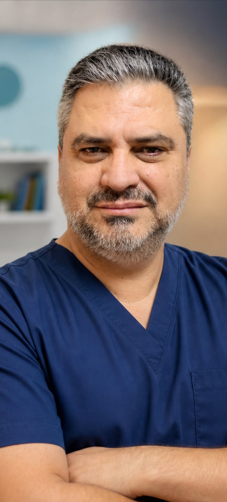 Dr. Raúl Pravia, médico general de Emergency 2000 Tamarindo